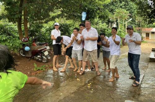 Fun-And-Laughter-With-Deco-Crete-At-Thien-An’s-10th-Sports-Day (1)